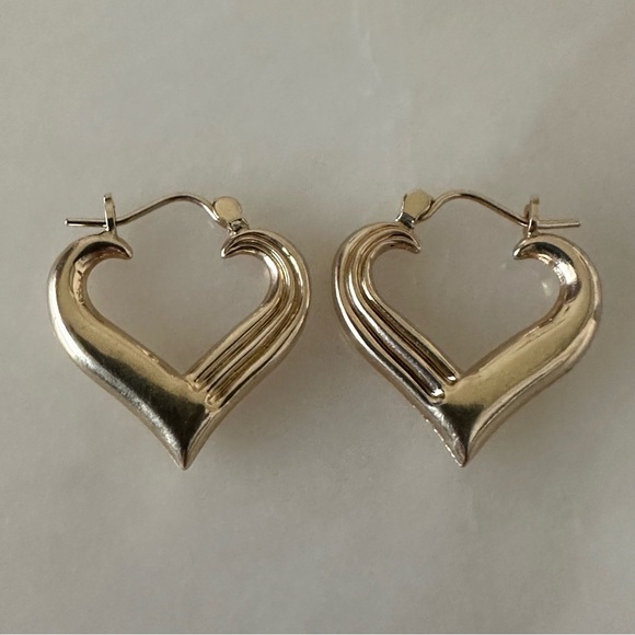 14k Solid Gold Heart Hoop Earrings - Picture 10 of 16